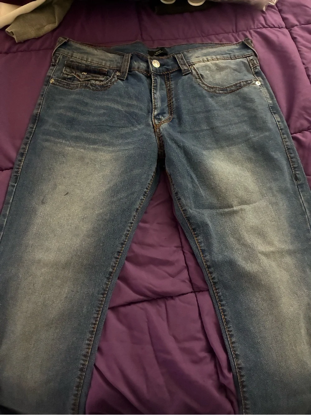 True Religion Men’s Light Blue Denim Jeans with Signature Back Pockets